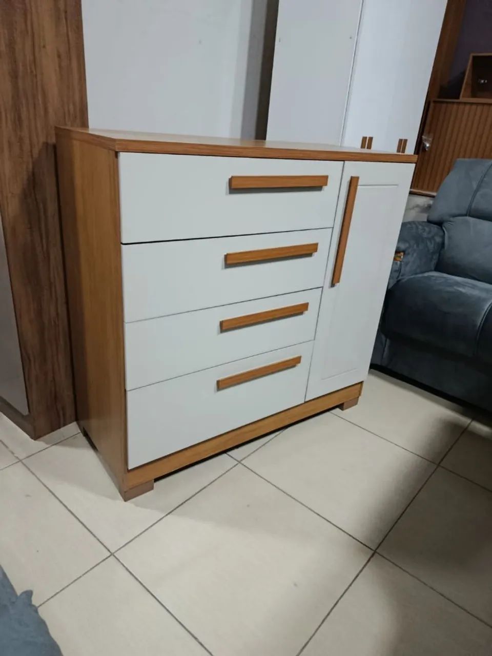 Cômoda 4 gavetas  - Foto 2