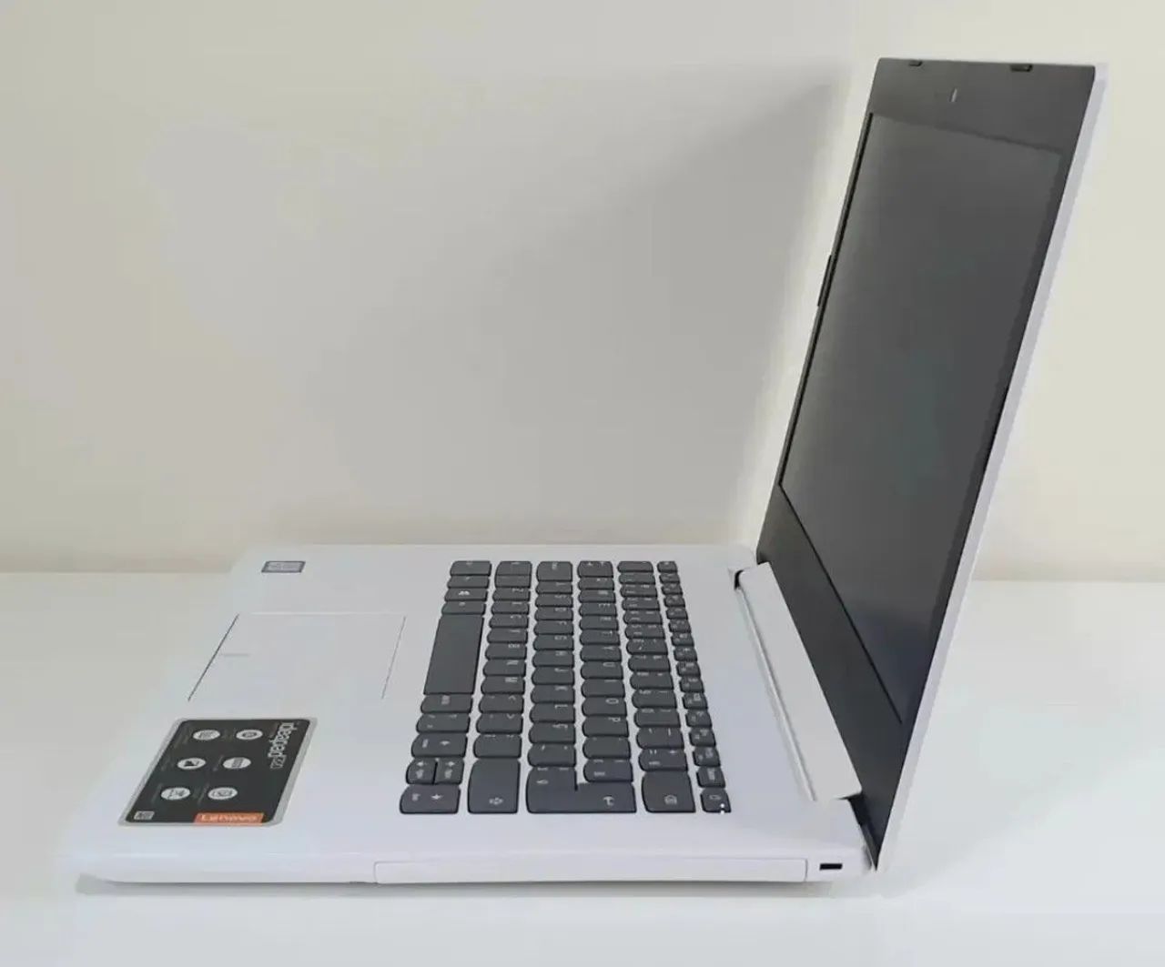 Lenovo ideapad 320 15ISK 本体 ホワイト 【USED】 中古】ideapad 320-15AST 80XV00A6JP ブリザードホワイト 〔Windows 10