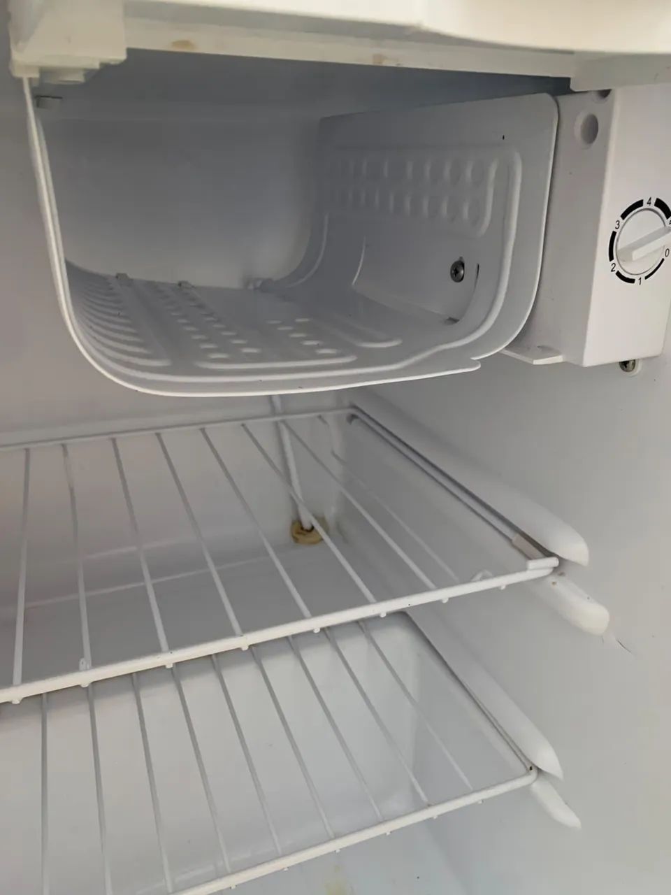 FRIGOBAR PHILCO 68L - Foto 3