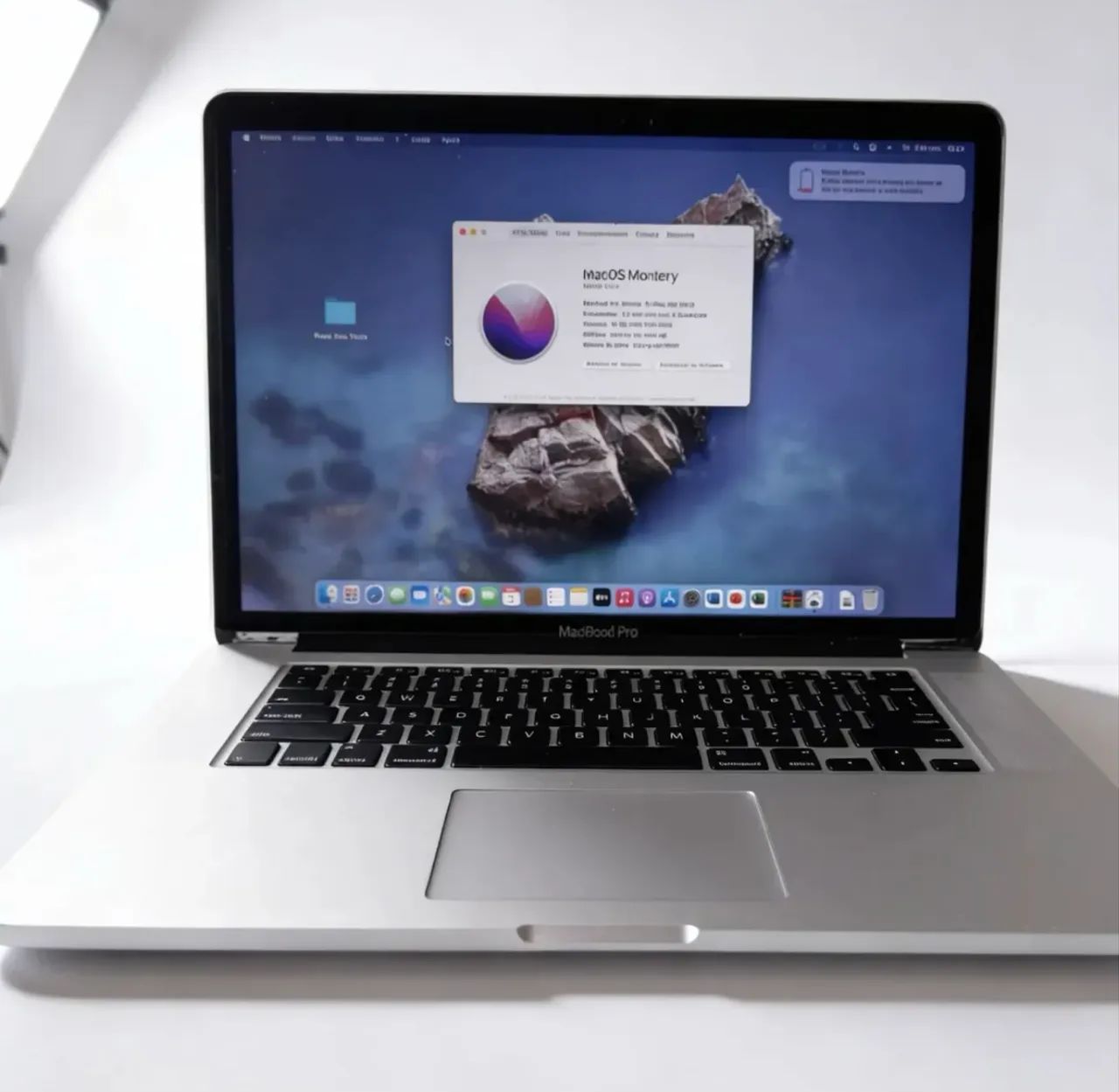 Apple Macbook PRO Tela 15 Polegadas - i7 - 16gb/256gb