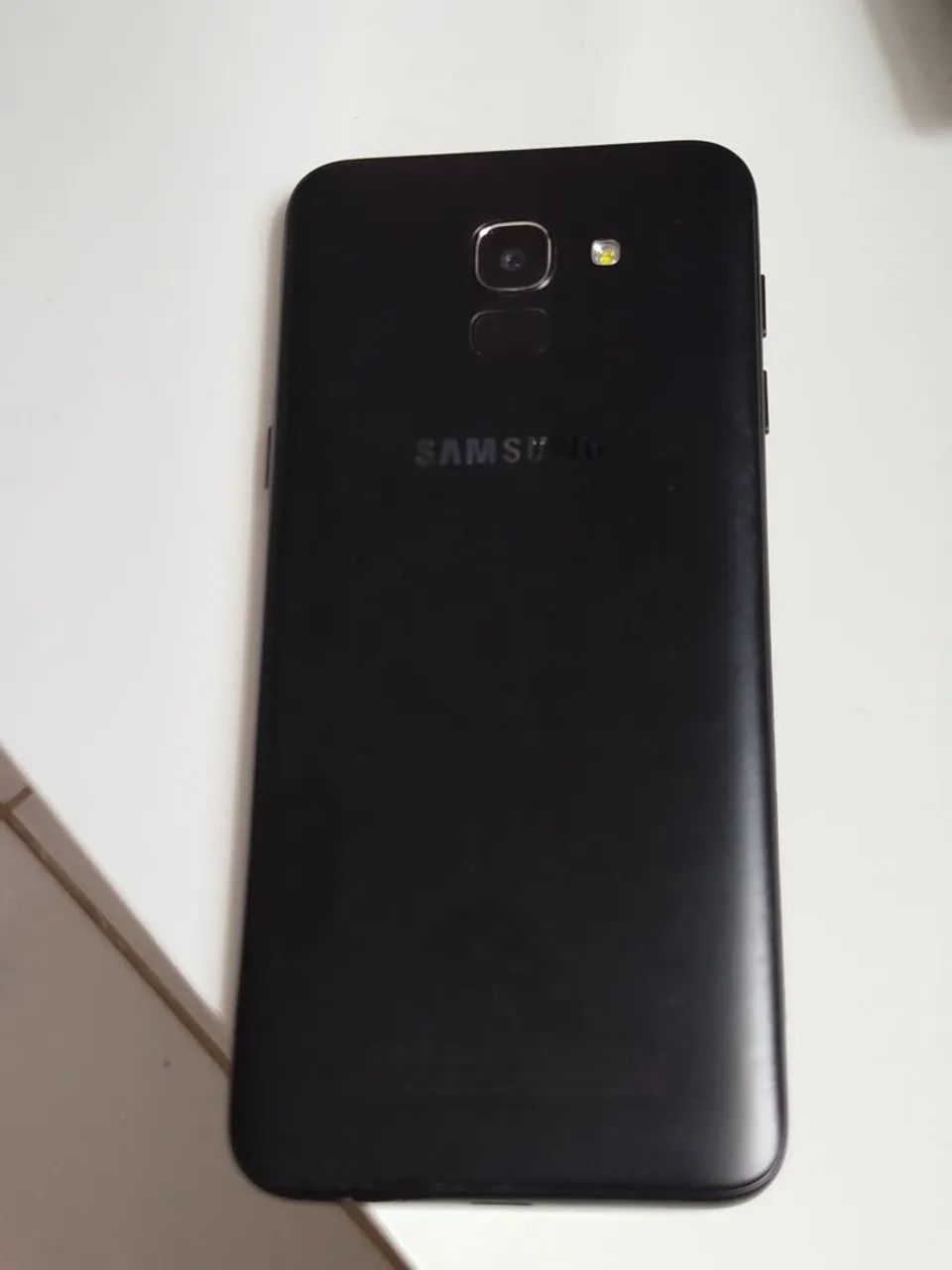 Samsung J6 - Foto 2