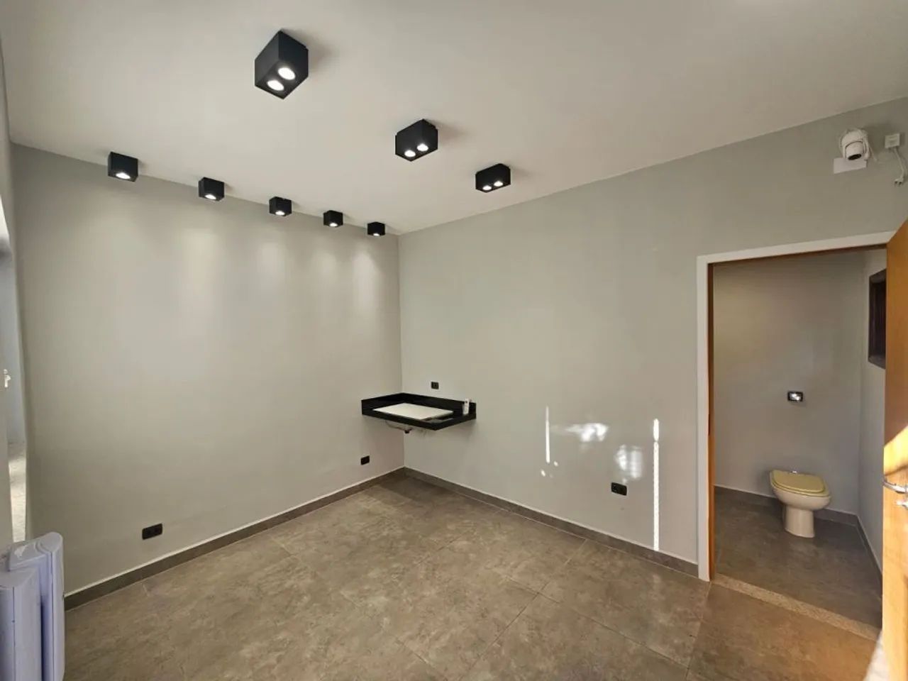 LOCAÇÃO | Sala/Salão, com 1 quartos em Zona 05, Maringá - Foto 5