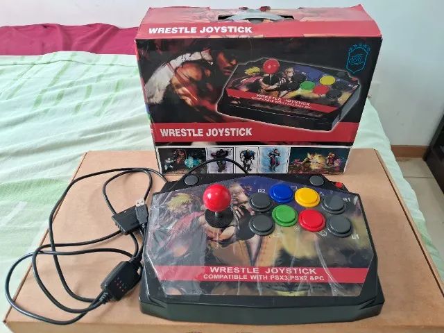 Super controle Arcade/Fliperama Portátil - Compatível Com PC , Ps2 E Ps3(NÃO VEM JOGOS).