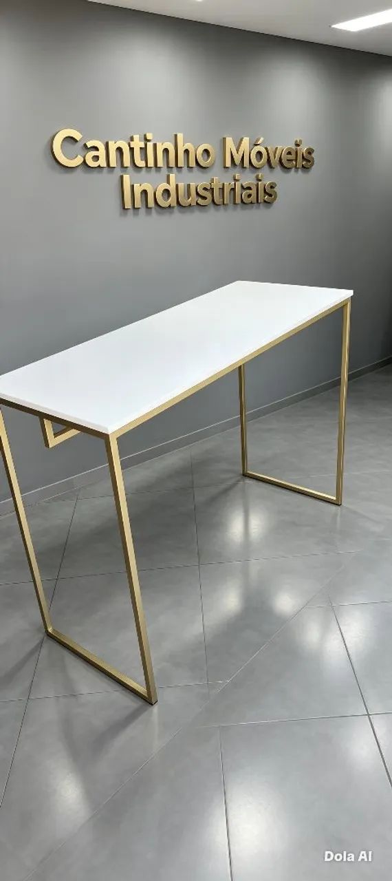 Mesa com cabideiro, FAZEMOS SOB ENCOMENDA 