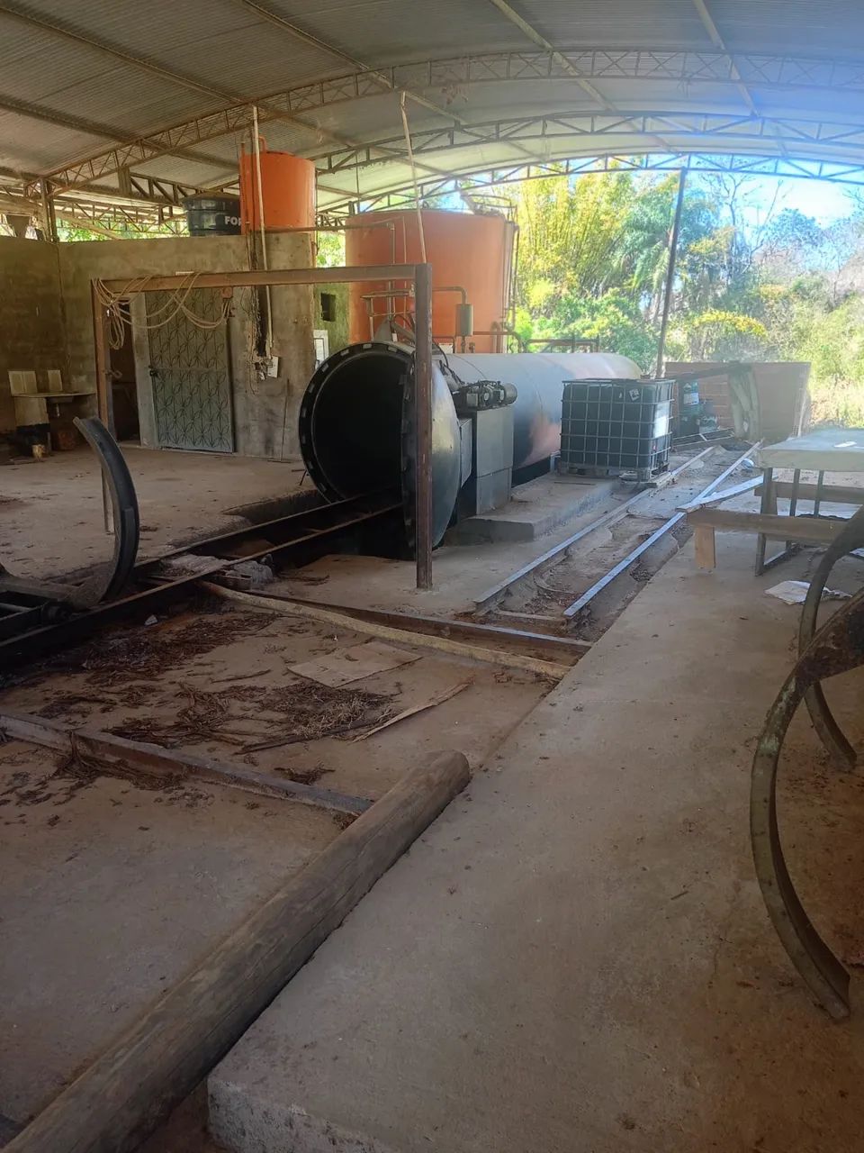 Trator e autoclave  - Foto 3