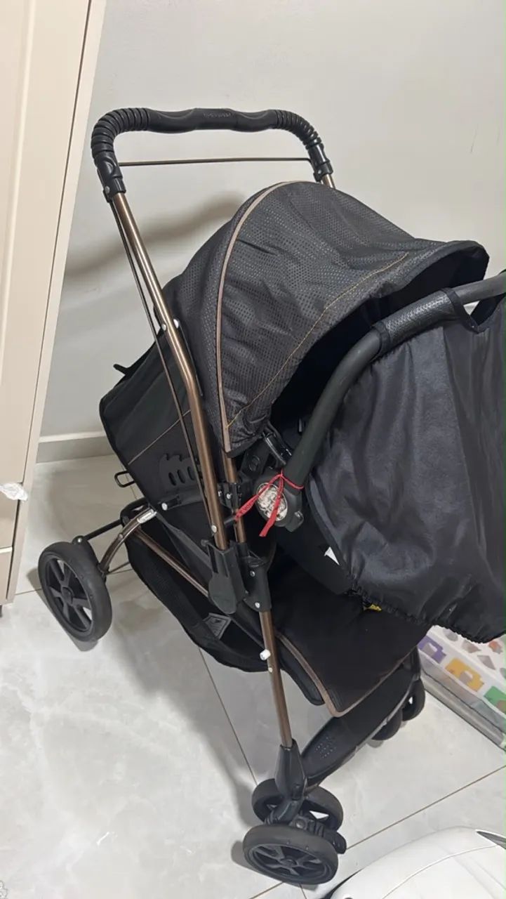 Carrinho para bebê com bebê conforto  - Foto 3