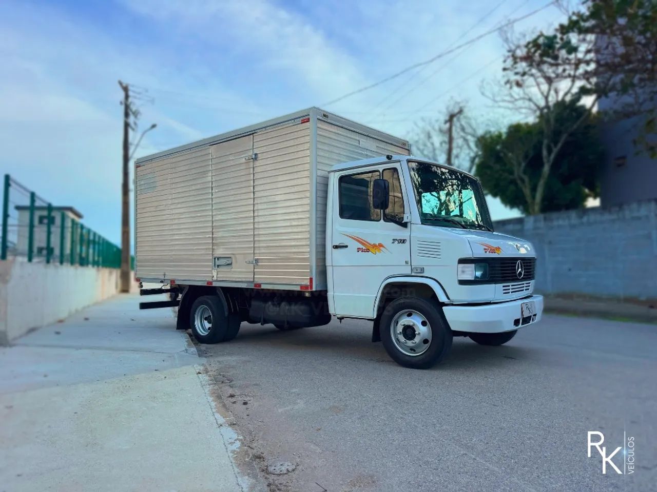 710/ 710 Plus 2p (diesel) - Foto 5