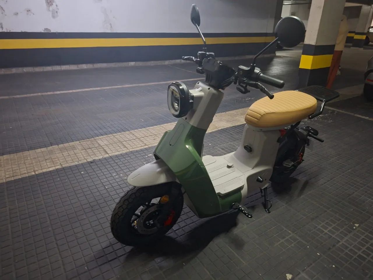 SCOOTER ELETRICA NOVA  - Foto 4