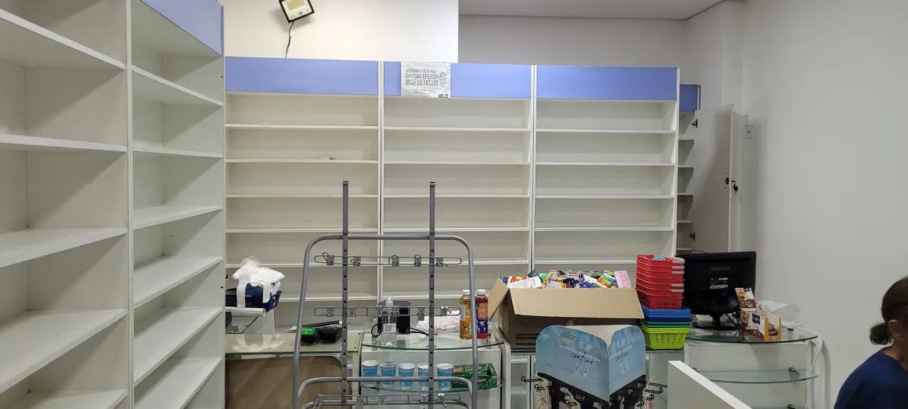 Balcão de farmácia/perfumaria  - Foto 2