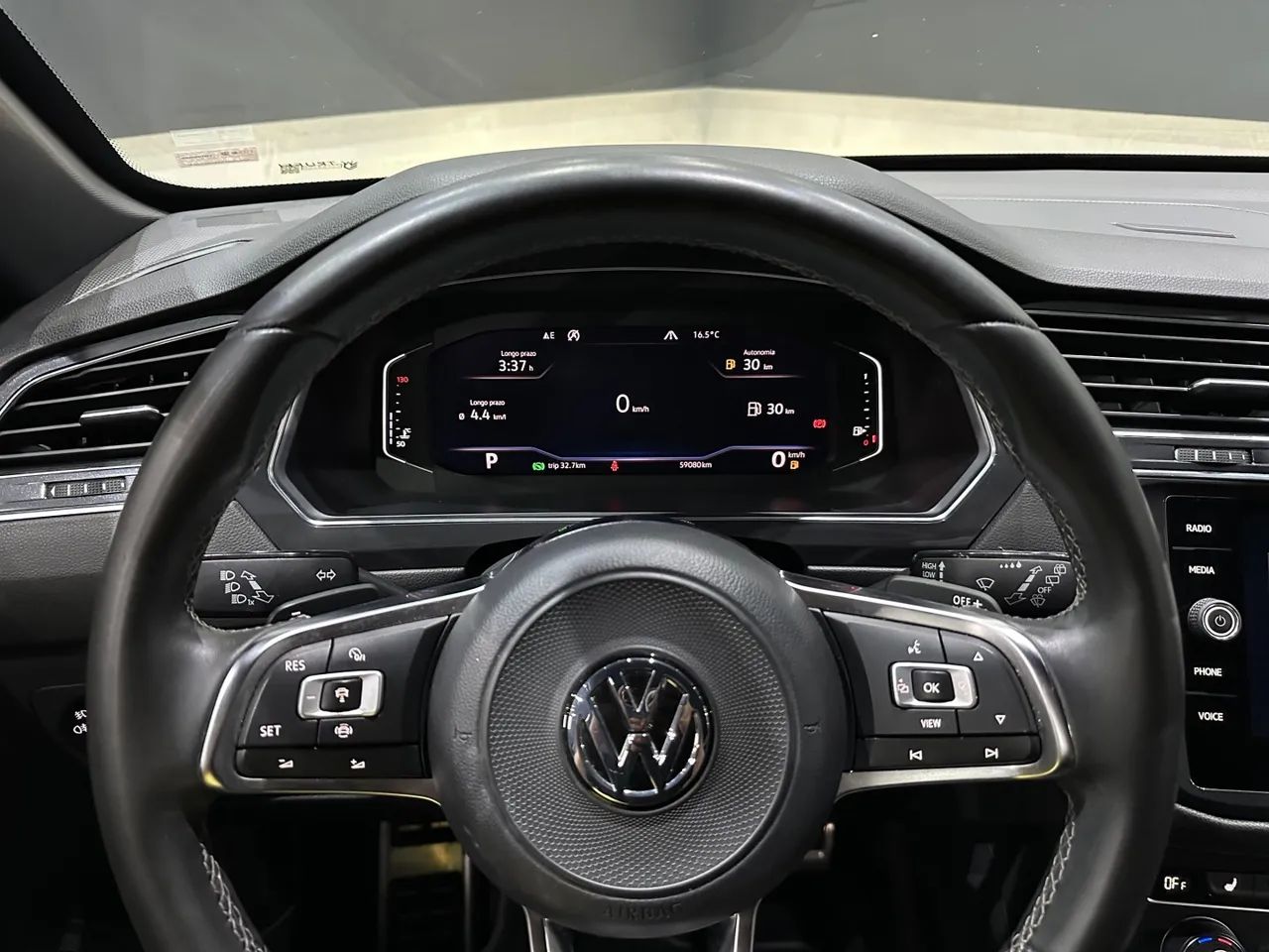 Volkswagen Tiguan Allspac R-Line 350 TSI 2.0 4x4, foto 14 de 18