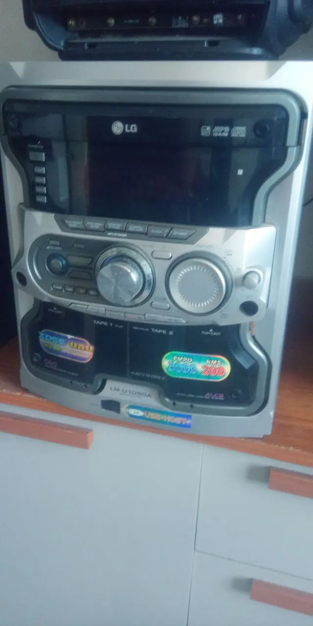 SOM DE CASA LG COM DEFEITO $ 50.00