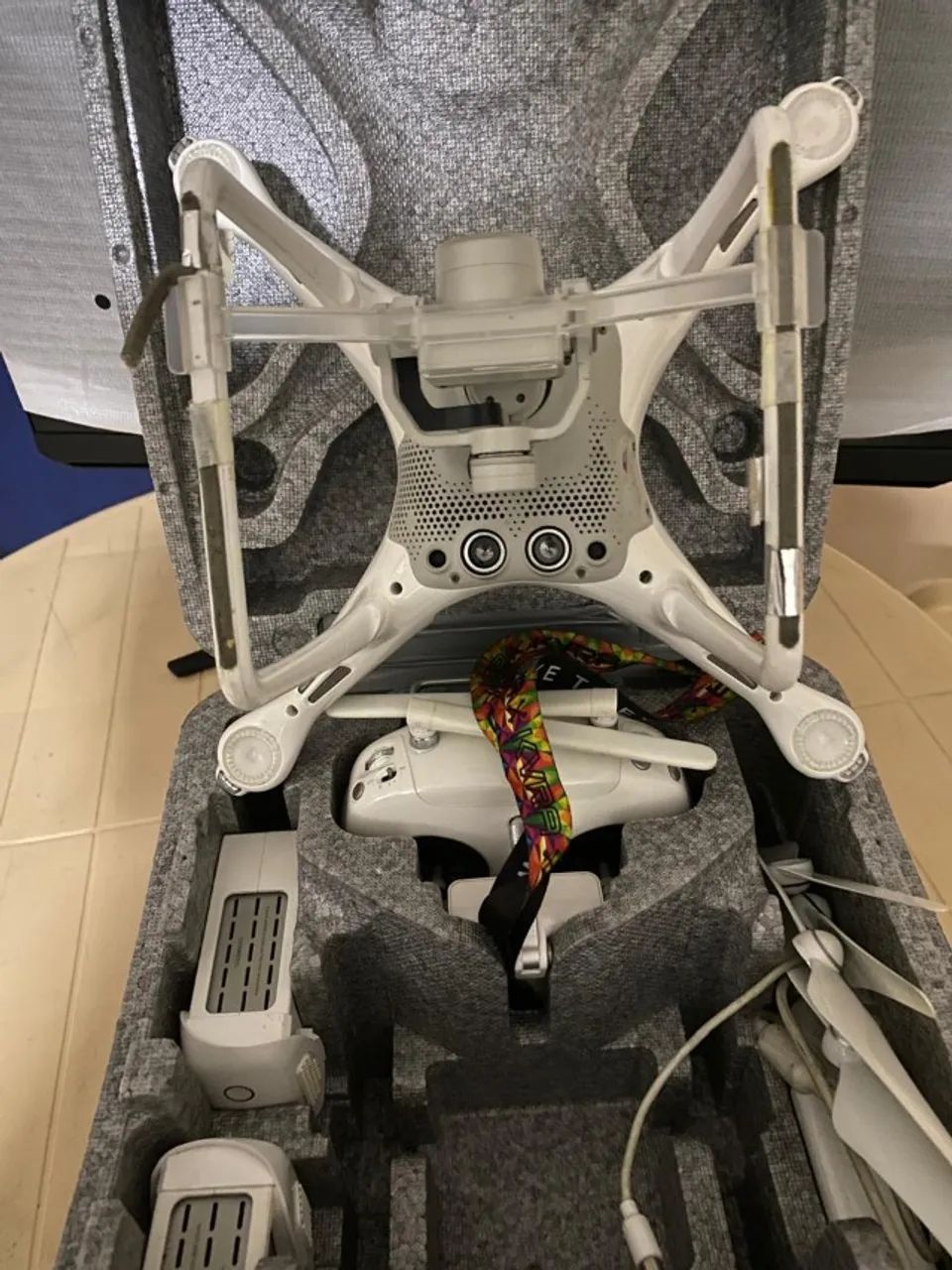 DJI Phanton 4 Advanced - Foto 4