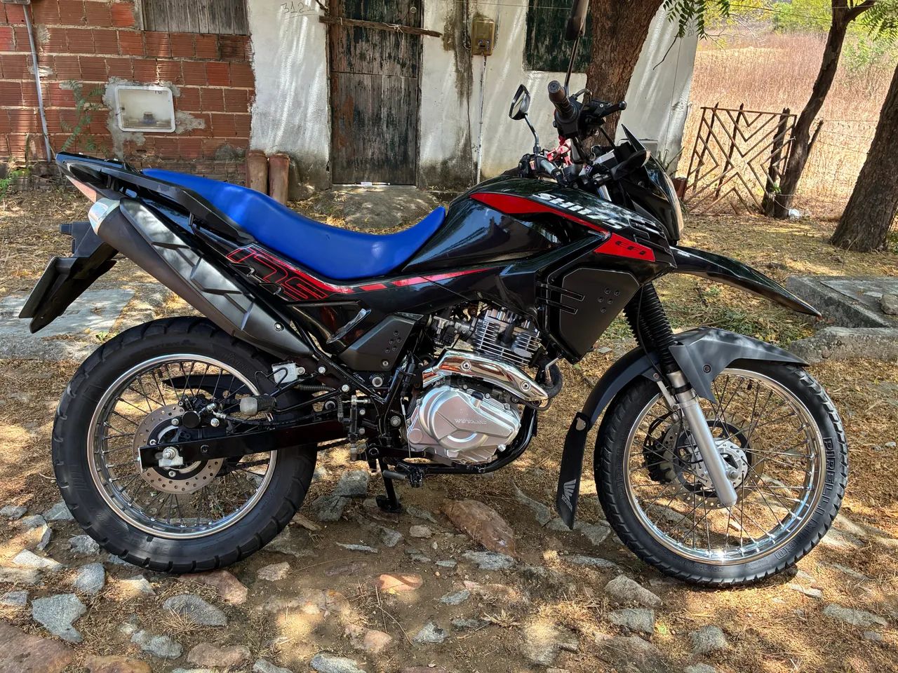 Shi 175 efi bem cuidada e zelada