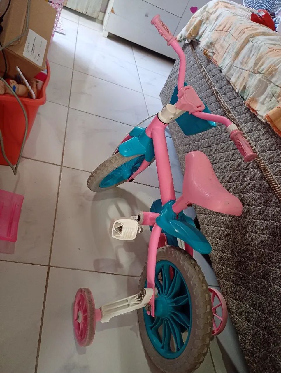 Bicicleta infantil aro 12 - Foto 4