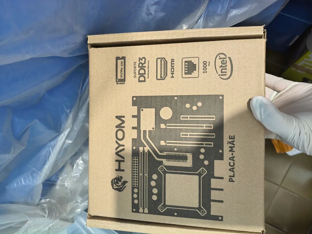 Vendo placa mãe com processador e 8 de memória ram  - Foto 2