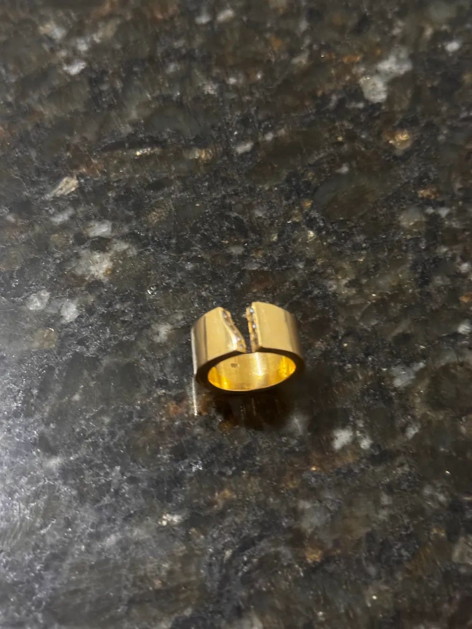 Lindo anel de ouro com diamante  - Foto 5