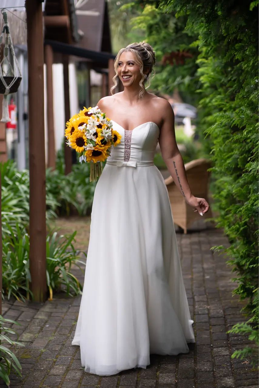 Vendo 2 vestidos de noiva - Foto 2