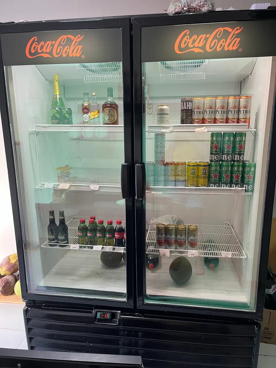 Cervejeira expositora