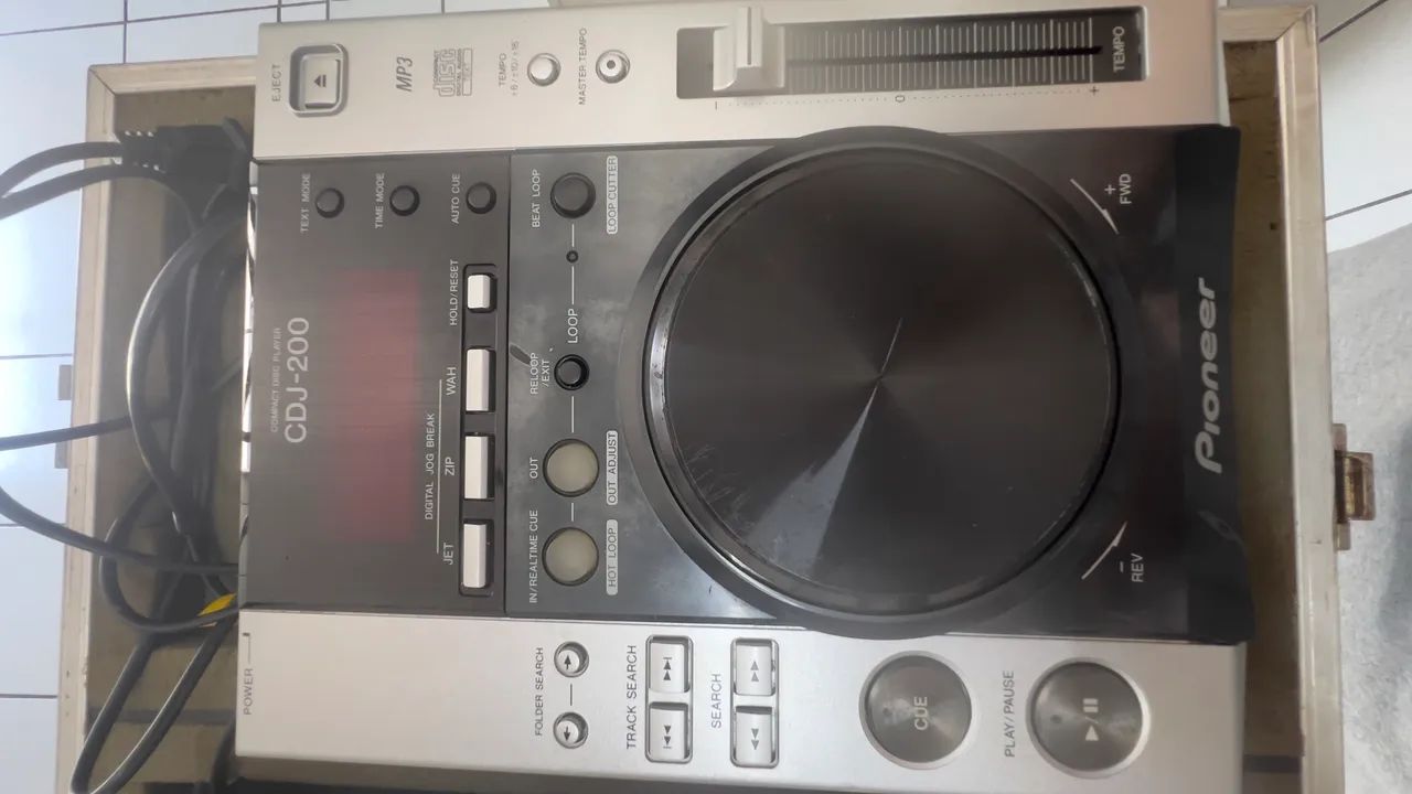 Par Cdj 200 pioneer +mixer DJX 700 + case - Equipamentos e