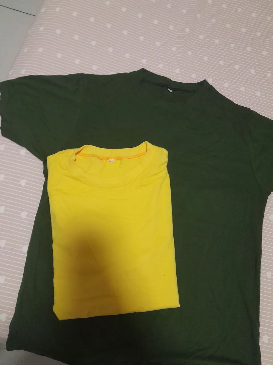Camisas básicas  - Foto 3