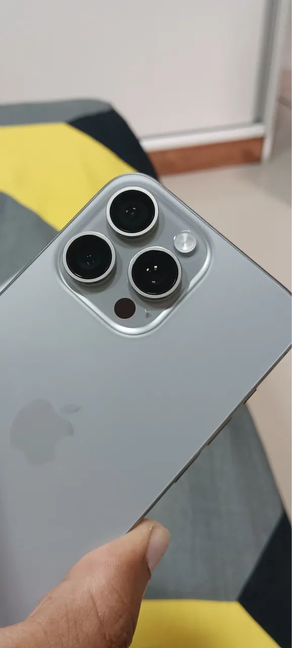 Vendo IPhone 15 Pro Max  - Foto 3
