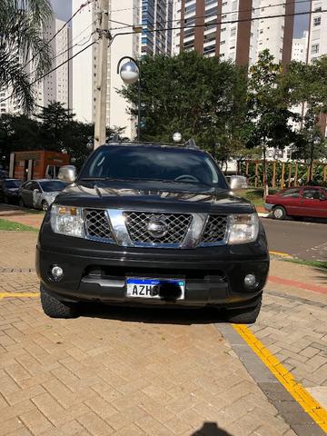 Nissan Frontier 2.5 LE 4x4 Automática Impecável