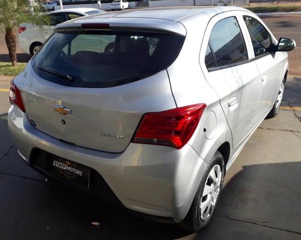 CHEVROLET ONIX 2016/2017 1.0 MPFI LT 8V FLEX 4P MANUAL - Foto 6