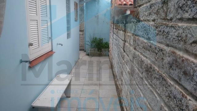 Confira, casa com laje, piscina, ampla em Rainhado Mar - Foto 10