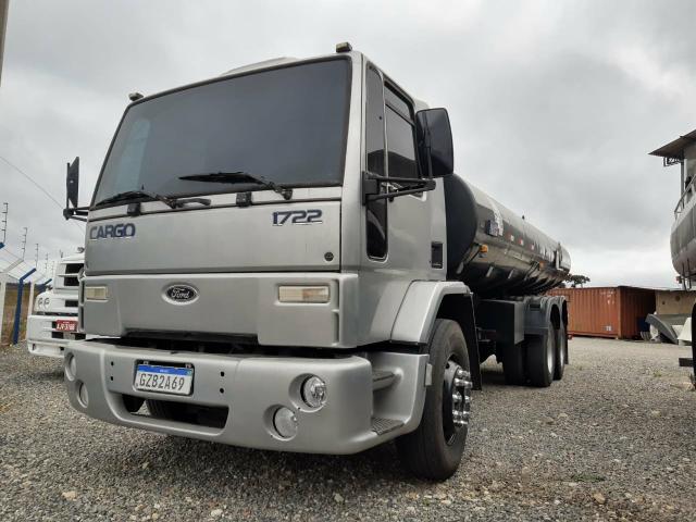 Ford Cargo 1722 Truck com Tanque de Combustível - Foto 2