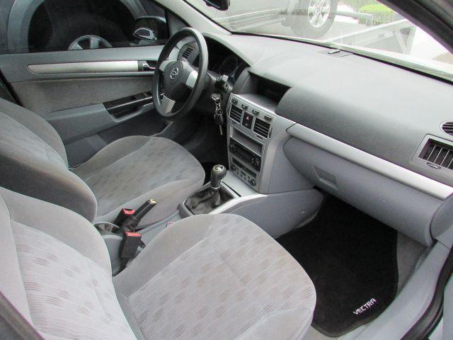 Vectra Sedan Elegance - Foto 8