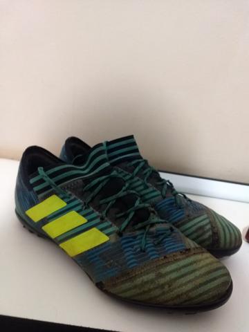 Chuteira Adidas Nemeziz society (usada)