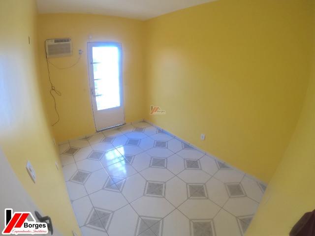 Casa Com 03 Quartos Próximo A Avenida Pedro Neiva De Santana - Foto 17