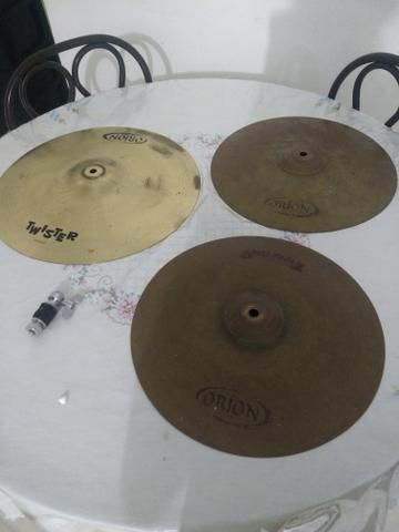 Vendo pratos de bateria
