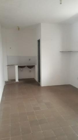 Quitinetes Av Tristão Gonçalves/Água inclusa - Foto 4