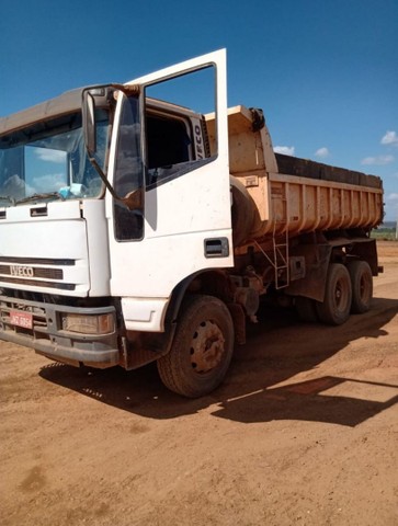 CAMINHÃO IVECO