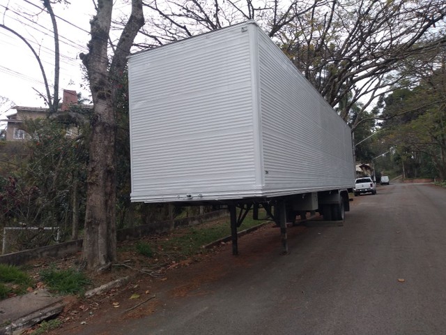 CARRETA 2 EIXOS 26 PALETES