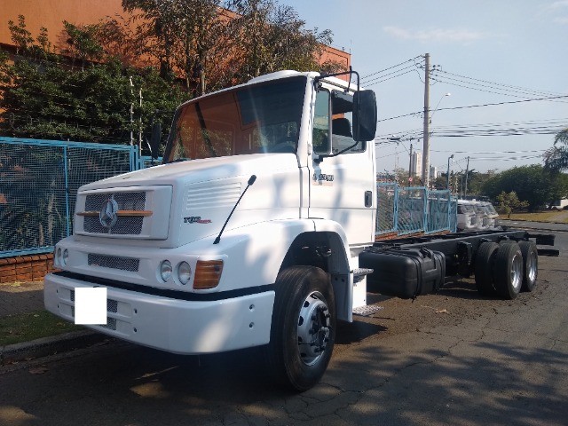 MB 1318 TRUCK ANO/MODELO 2010