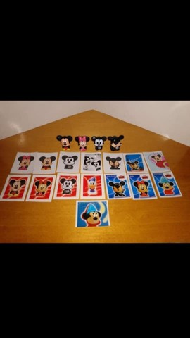Lote 4 Gogos Disney todos Mickey e Minnie e 15 Figurinhas