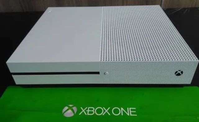 XBOX ONE S 1TB Com Garantia LOJA FABGAMES - Antiguidades - Santa Cruz, Juiz  de Fora 1257160123