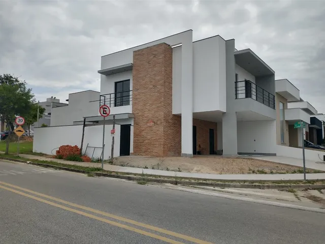 🏡 Casa térrea no Condomínio Terras de São Francisco em Sorocaba