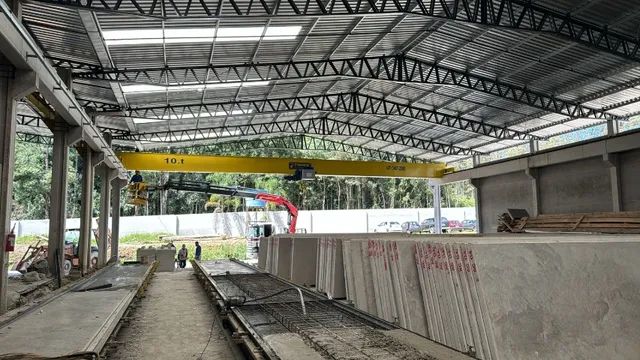 Pontes Rolantes e Equipamentos de Elevação 