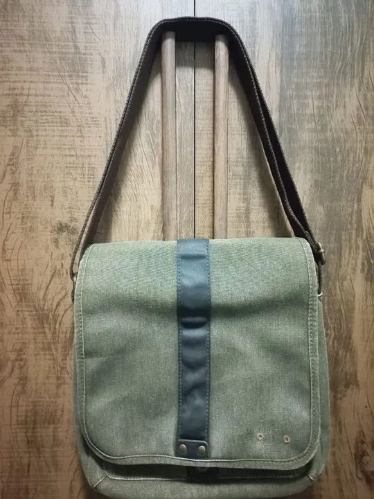 Bolsa de ombro da Sestini (impecável) (ac. trocas)