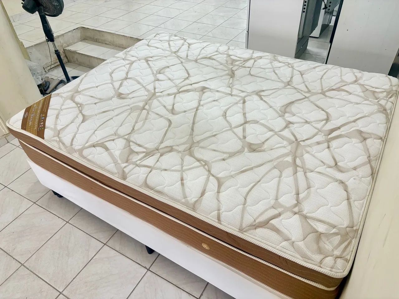 Cama box de casal Queen size , cama box Queen  - Foto 2