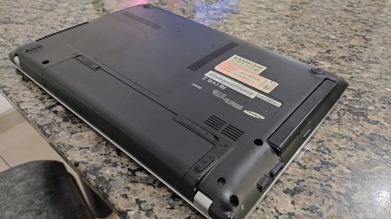 Notebook Samsung 1.3 ghz com 320 gb com 8gb ddr3 ( windows 10)  - Foto 5