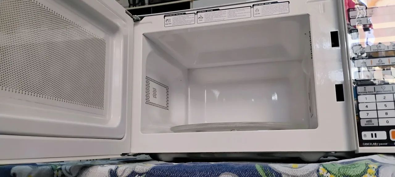 Microondas 20 litros  - Foto 4