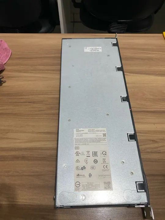 Switch de rede 24 portas Gigabit gerenciável 