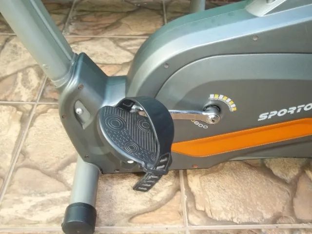Até 10x sem juros - Bicicleta Ergométrica Eletromagnética Vertical - Profissional  - Foto 5