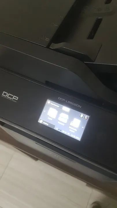 Impressora multifuncional Laser Brother DCP-L5502DN alto volume - Foto 3