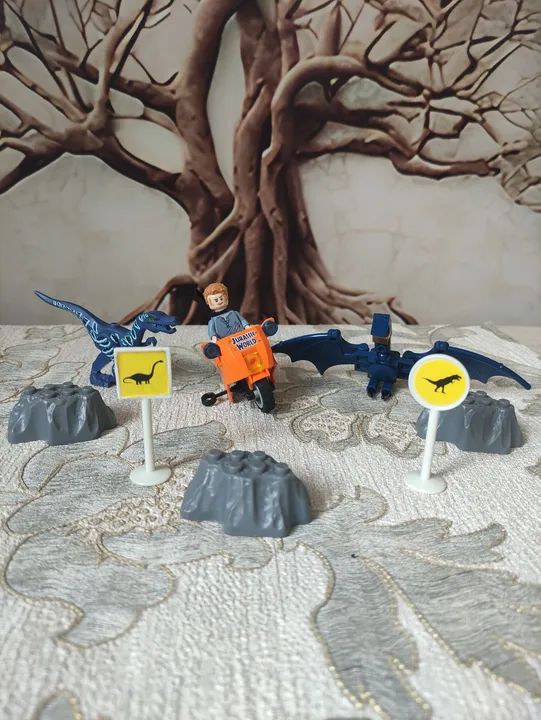 Miniaturas LEGO Inspiradas em Jurassic World - Foto 2