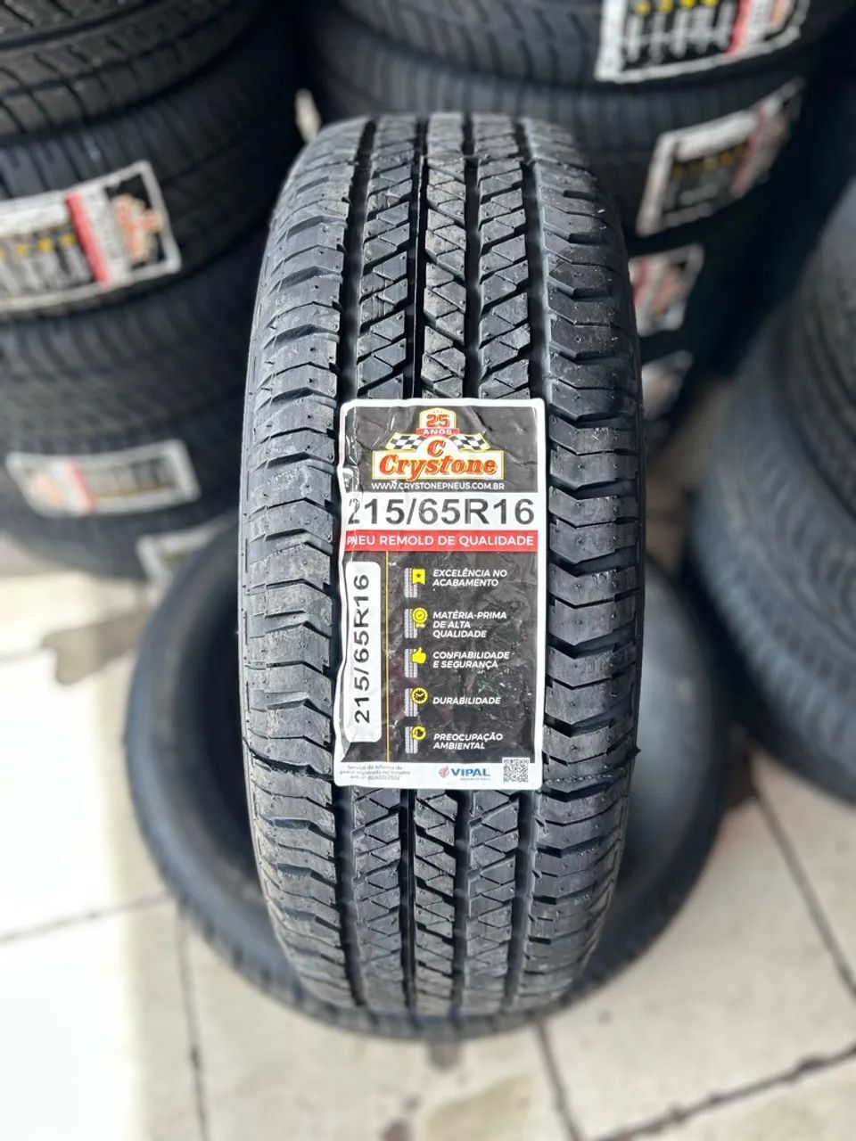 Pneu CRYSTONE 215/65/16 Borracha vipal  - Foto 2